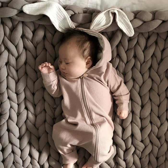 Tutina con Cappuccio Orecchie da Coniglio