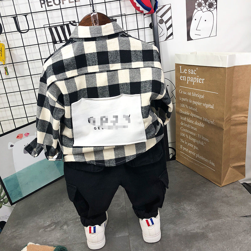 Completo Bambino a Quadri con Camicia e Pantaloni Cargo – Stile Casual e Comodo