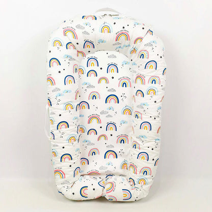 Nido Neonato Fantasia Arcobaleno – Lettino Portatile Morbido Unisex