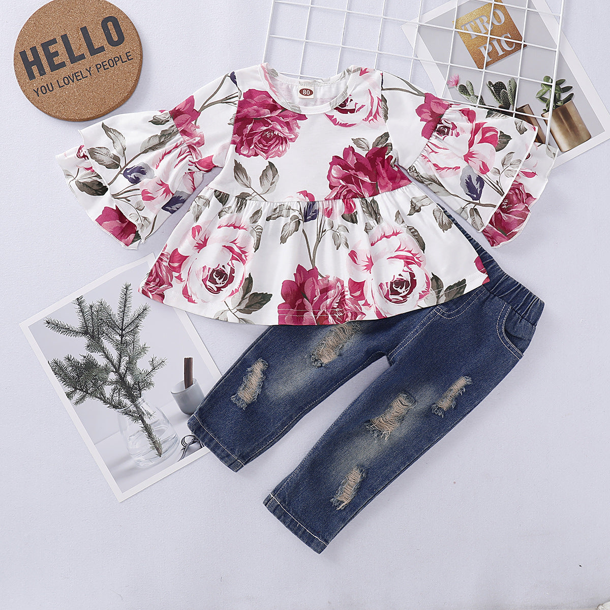 Completo Bambina Floreale  Blusa a Fiori con Maniche a Campana e Jeans Strappati