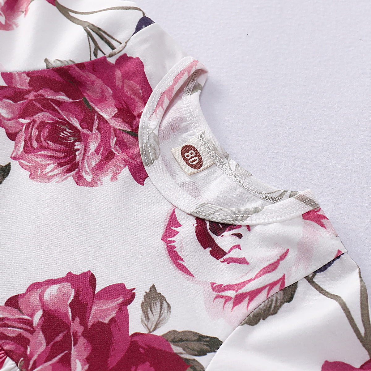 Completo Bambina Floreale  Blusa a Fiori con Maniche a Campana e Jeans Strappati