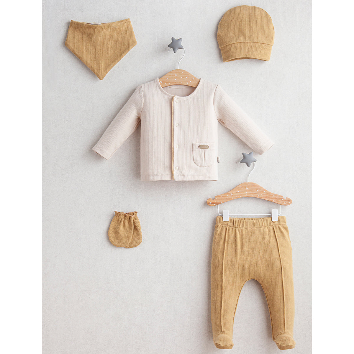 Set bimbo 5pz 100%cotone beige-panna 0-1mese