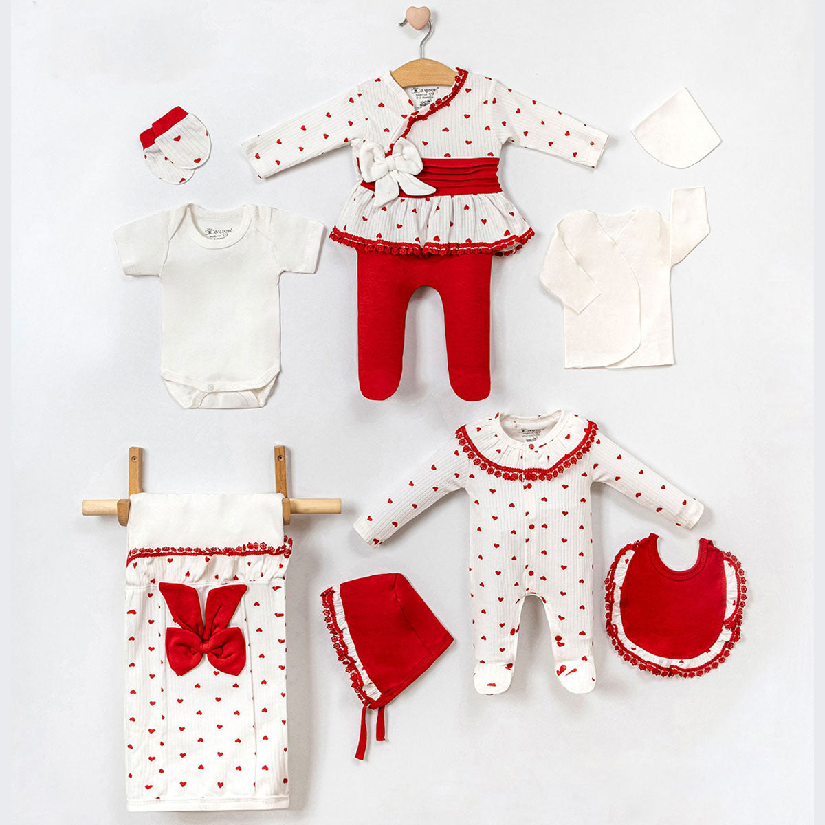 Set 10pz  bimba  100% Cotone Bianco e Rosso con Cuoricini 0-3 mesi