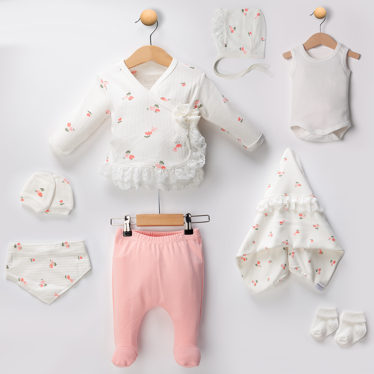 Set Nascita bimba  8 Pezzi – Rosa Pastello e Fiori Delicati