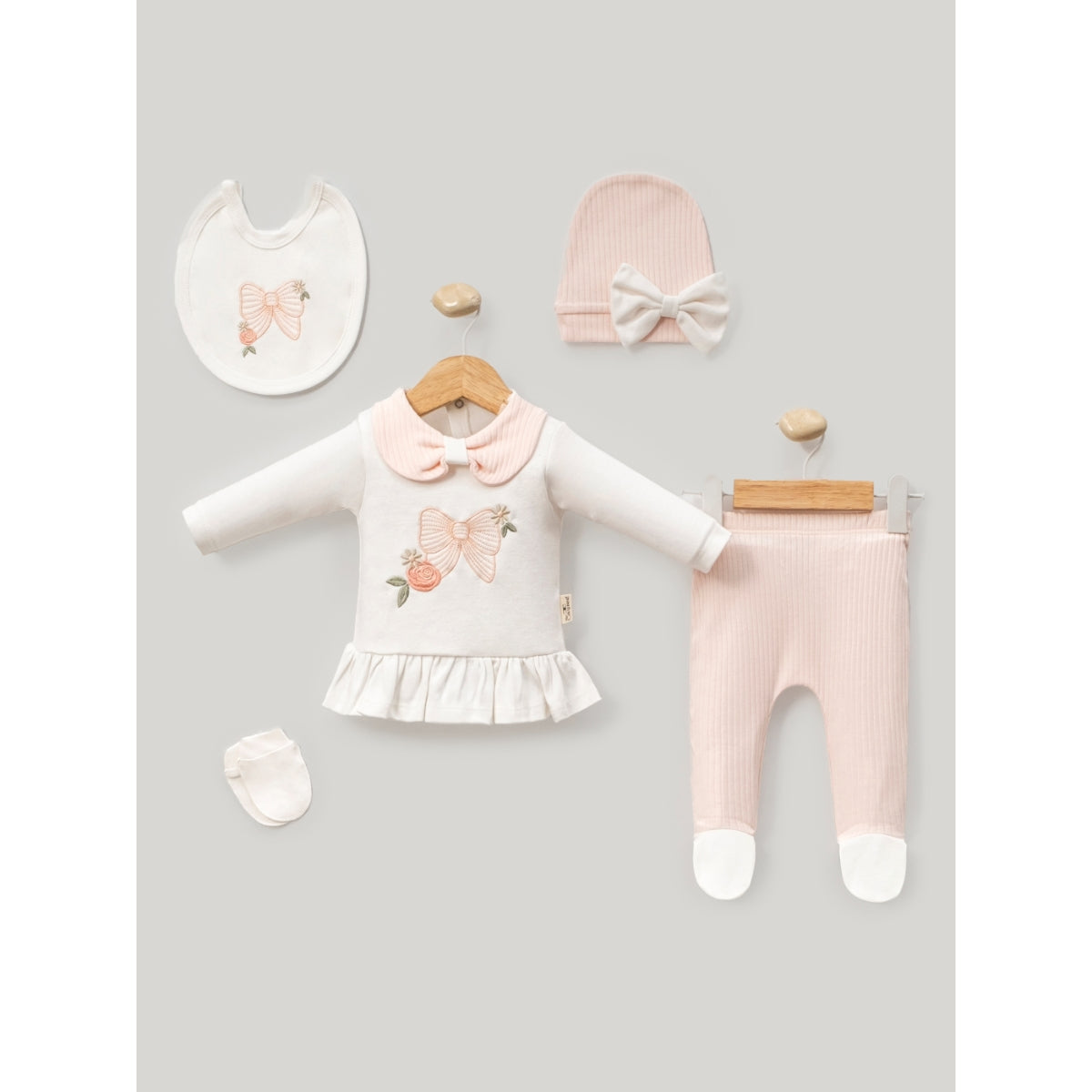 Set Neonata 5 Pezzi con Fiocco Ricamato