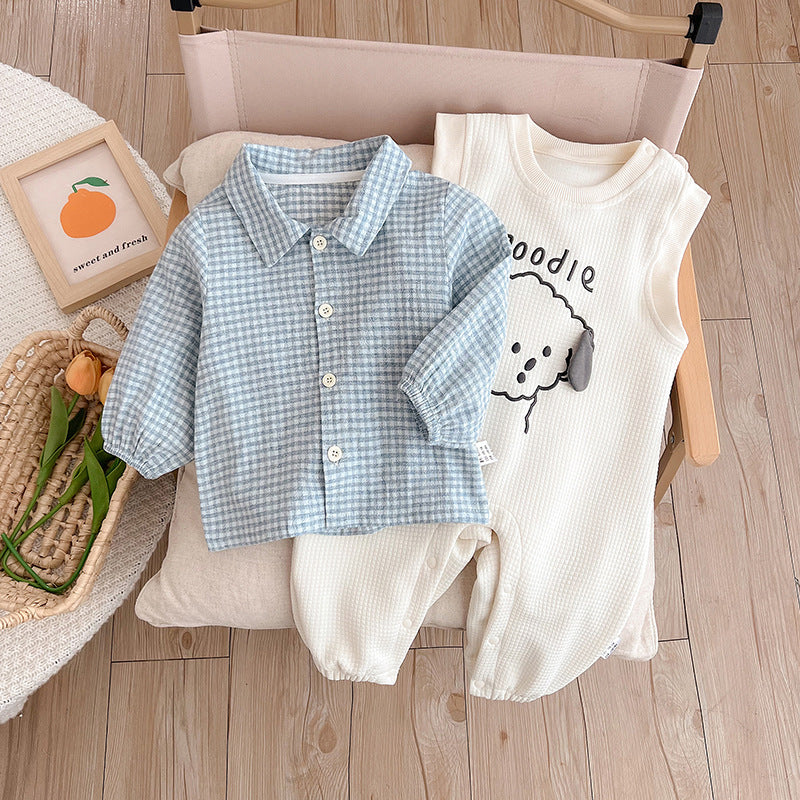 Completo “Poodle” – 2 pezzi: camicina a quadretti e salopette con cagnolino ricamato