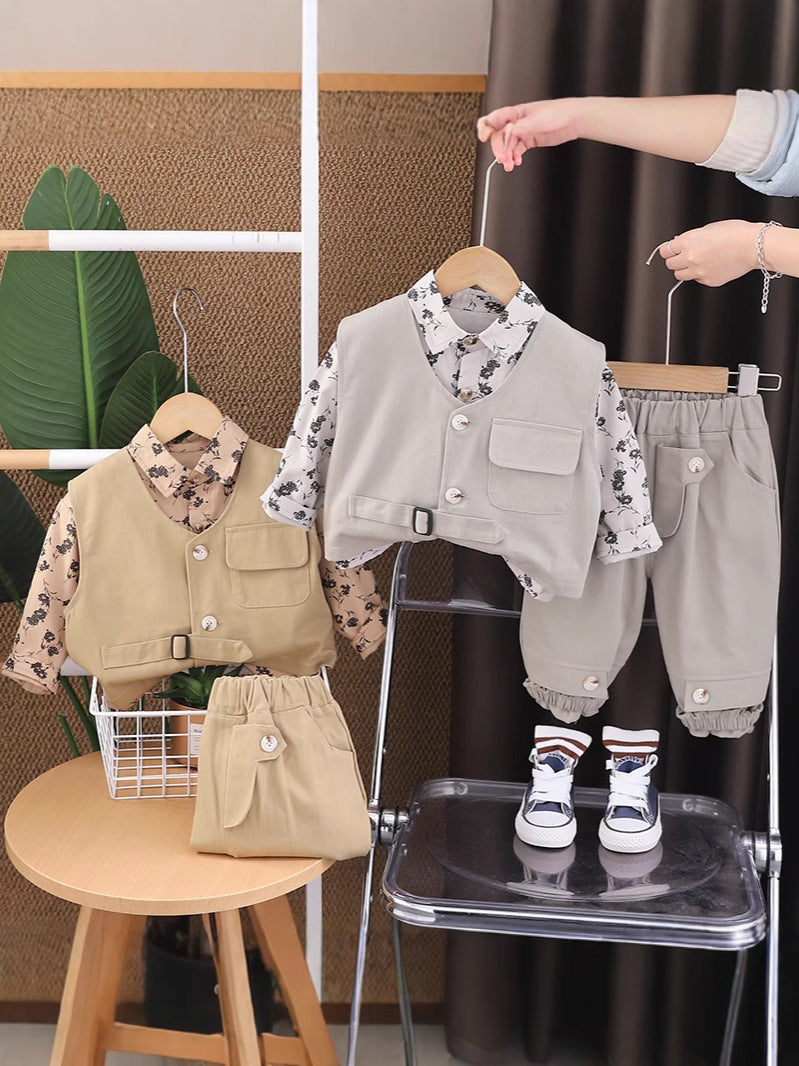 Completo Elegante per Bambino - Gilet, Camicia Floreale e Pantaloni