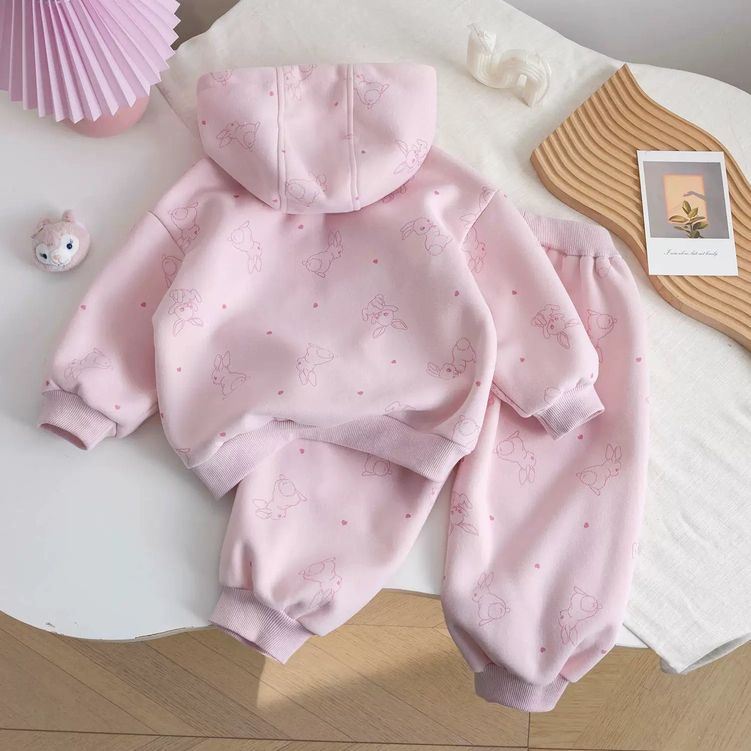 Completo Bimba Rosa "Bunny Love" – Felpa con Cappuccio e Pantaloni in Cotone