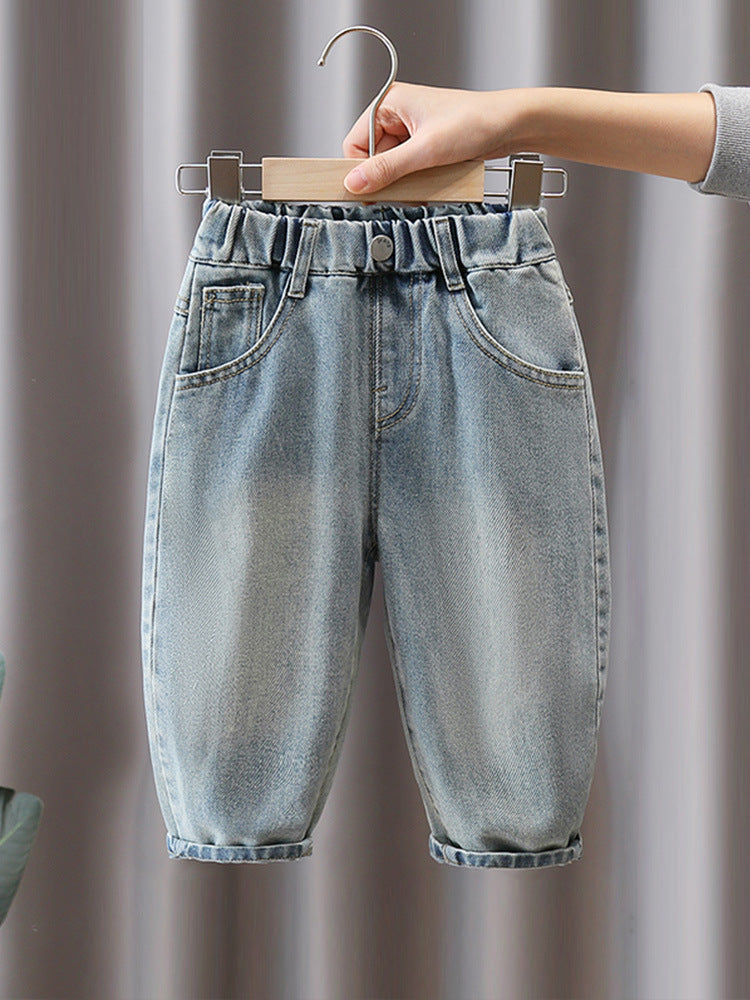 Jeans Bambino con Tasca Ricamata – Denim Casual