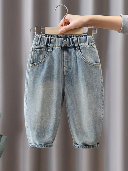Jeans Bambino con Tasca Ricamata Orsetto – Denim Casual