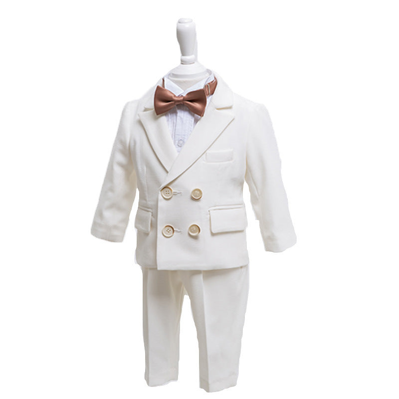 Completo elegante bambino bianco con papillon
