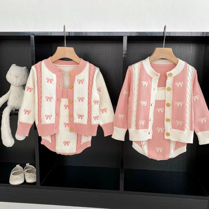 Bretelle o cardigan Bambina in Maglia - con Fiocchetti