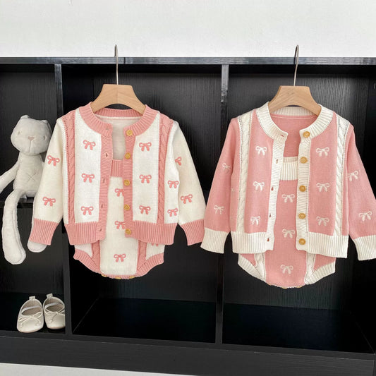 Bretelle o cardigan Bambina in Maglia - con Fiocchetti