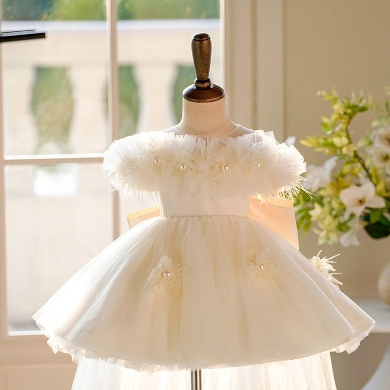 Abito Cerimonia Bambina Avorio con Strascico e Fiori in Tulle