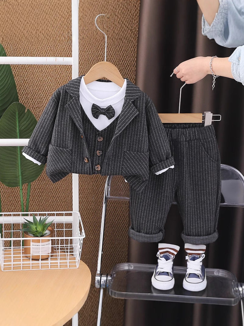 Completo elegante bimbo 3 pezzi  Giacca, Pantalone e Maglietta con Papillon