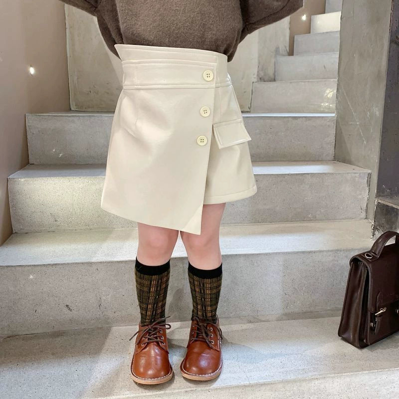 Gonna-pantaloncino ecopelle – Autunno/ Invernale