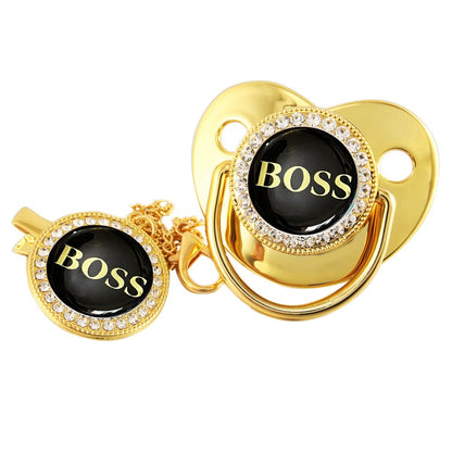 Set Ciuccio con Catenella “BOSS” – Design Elegante con Strass oro