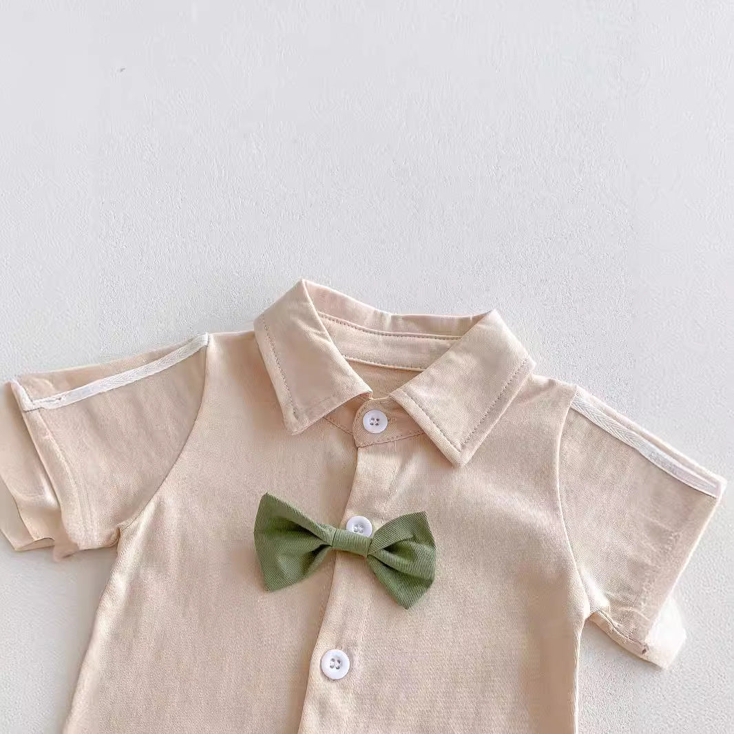 Set Elegante per Bambino con Body Camicia e Salopette Verde