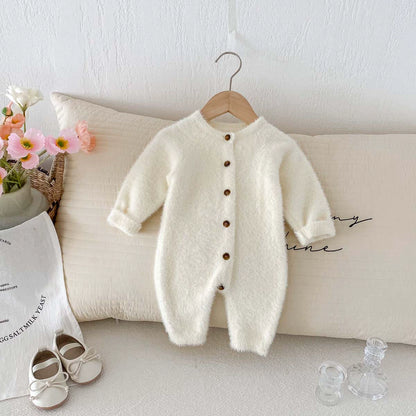 Tutina Invernale Neonato in Maglia Fluffy – Bottoni in Legno