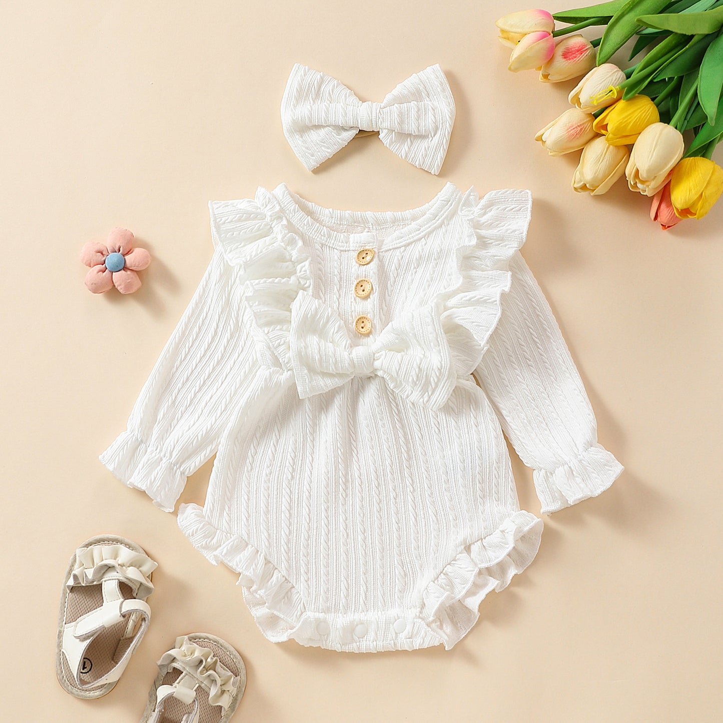 Pagliaccetto  in Maglia Crema con Volant e Fiocco - Outfit Elegante per Bambina