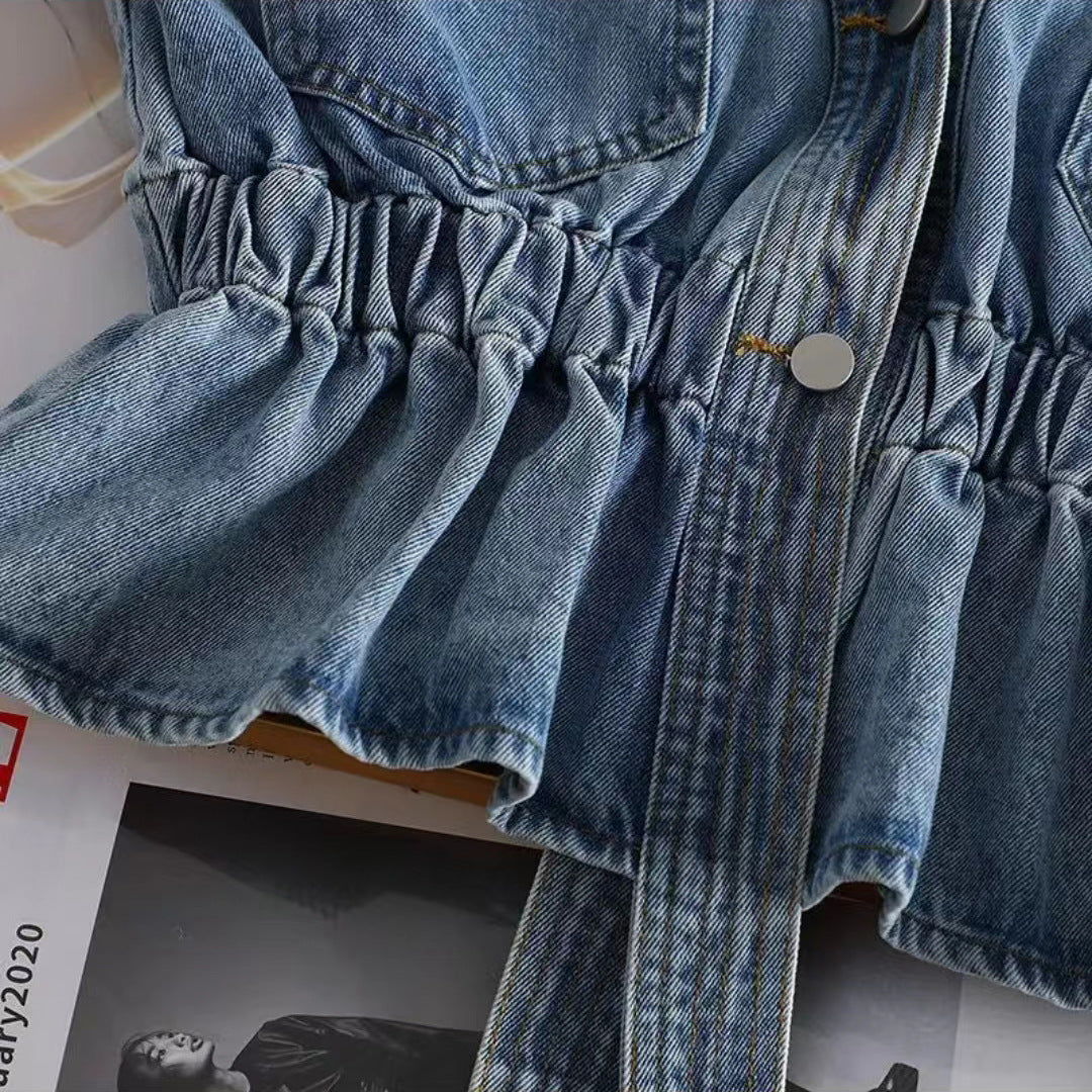 Giacca Jeans Bambina con Dettagli di Perle – Moda Casual Chic