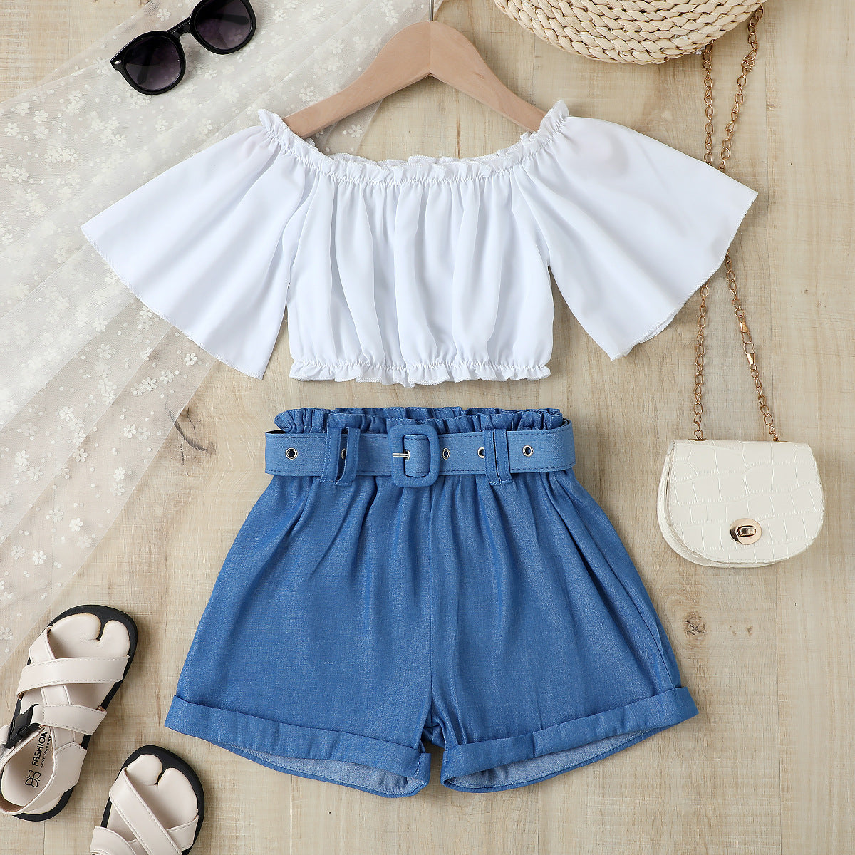 Completo Estivo Bimba  Top a Spalle Scoperte e Shorts