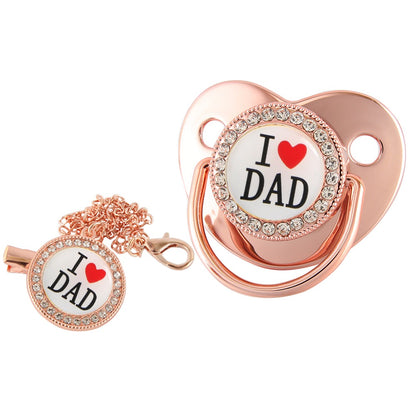 Set Ciuccio 6-12 mesi  con catenella "I ❤️ Dad" – Vari colori