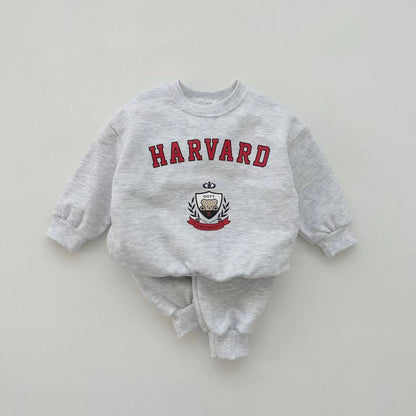 Completo Bimbo "Harvard" – Felpa + Pantaloni in Cotone