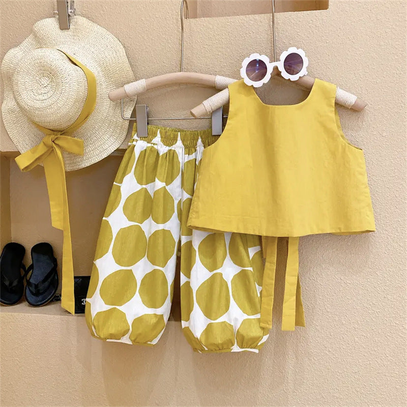 Completo 3PZ Estivo per Bambina con Top, Pantaloncini e Cappello Coordinato