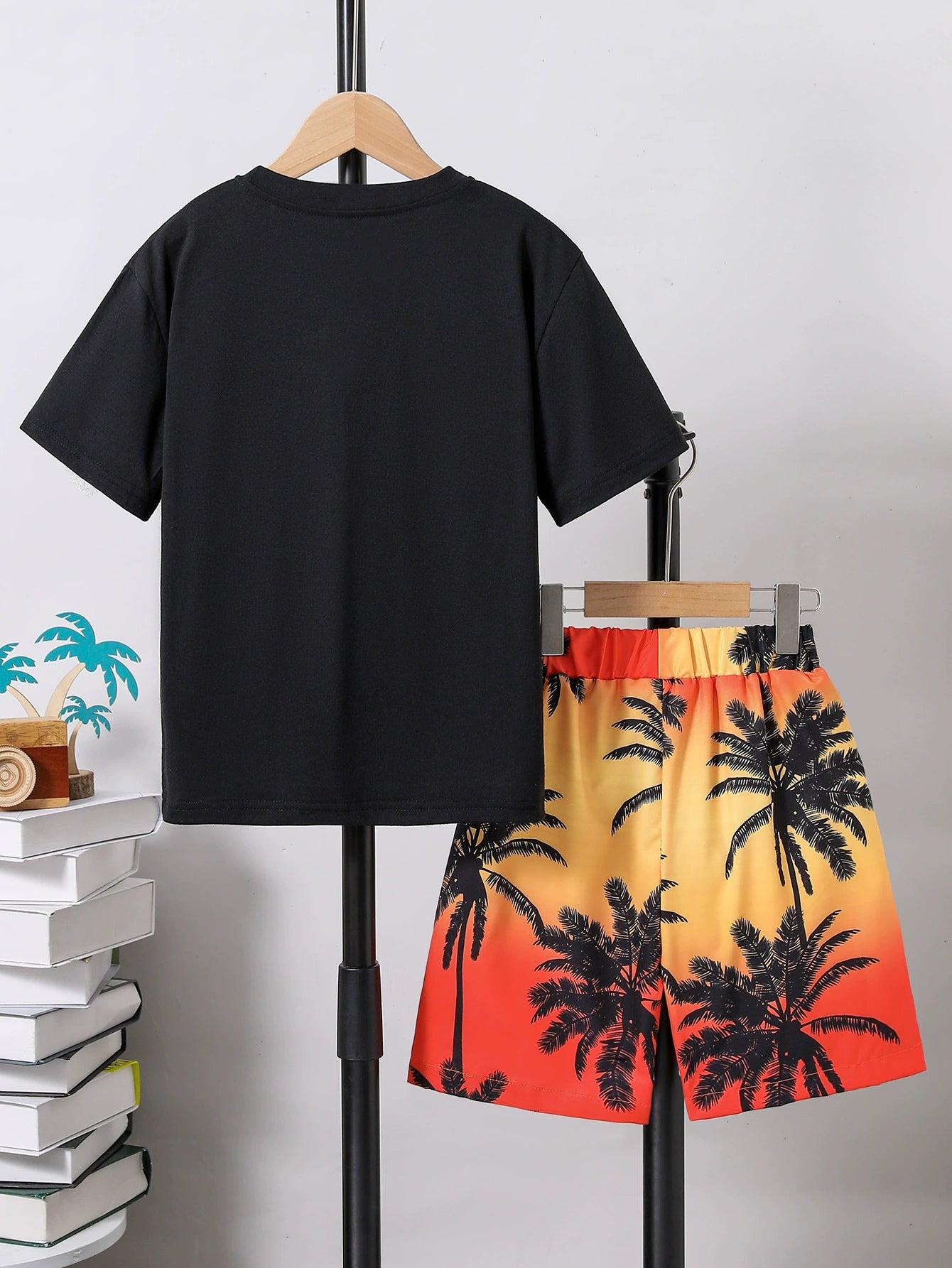 Set Estivo Bambino "Sunday Surfing"   T-Shirt e Shorts