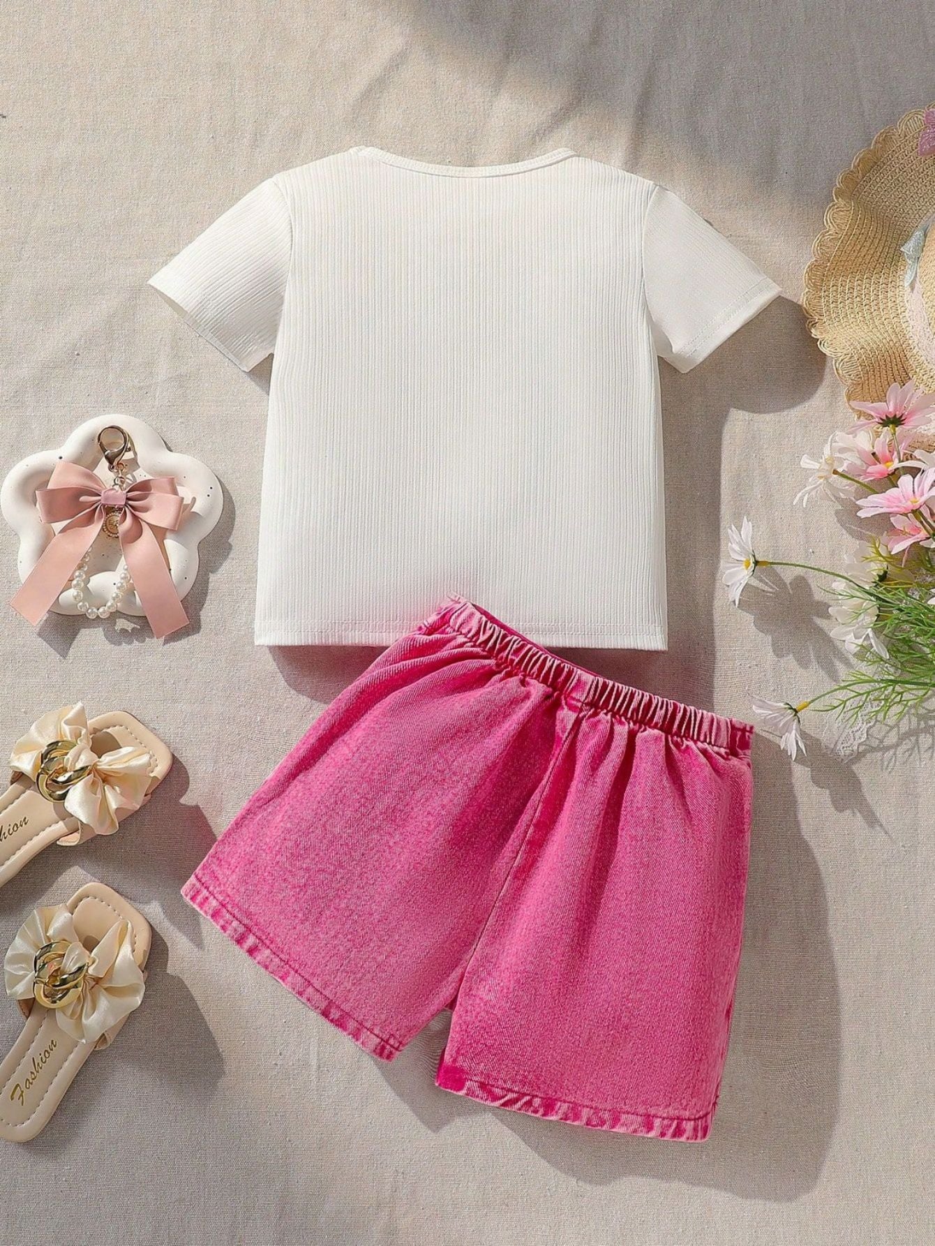 Completo estivo bambina con fiocchi   T-shirt “Adorable” e gonnellina rosa