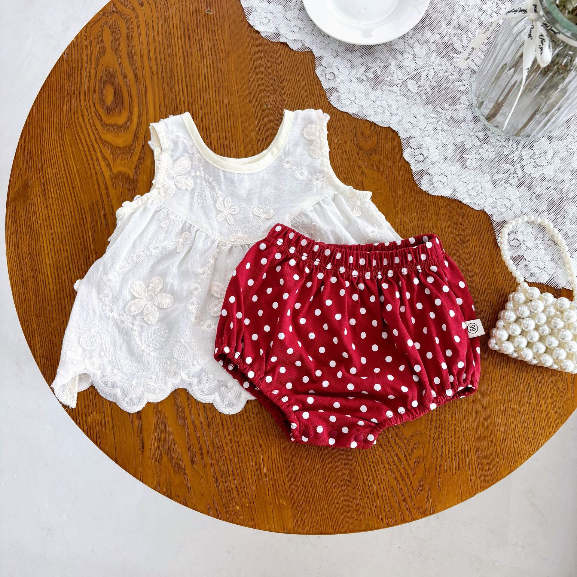 Coordinato estivo bambina   Blusa ricamata con culotte a pois