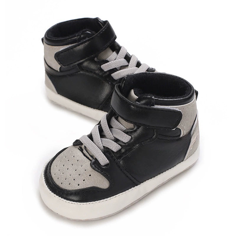 Sneakers Alte Neonato in Ecopelle – Scarpe Morbide Antiscivolo con Lacci e Strap