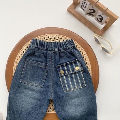 Pantaloni Jeans Bambino con Tasche Asimmetriche - Modello Urban Casual
