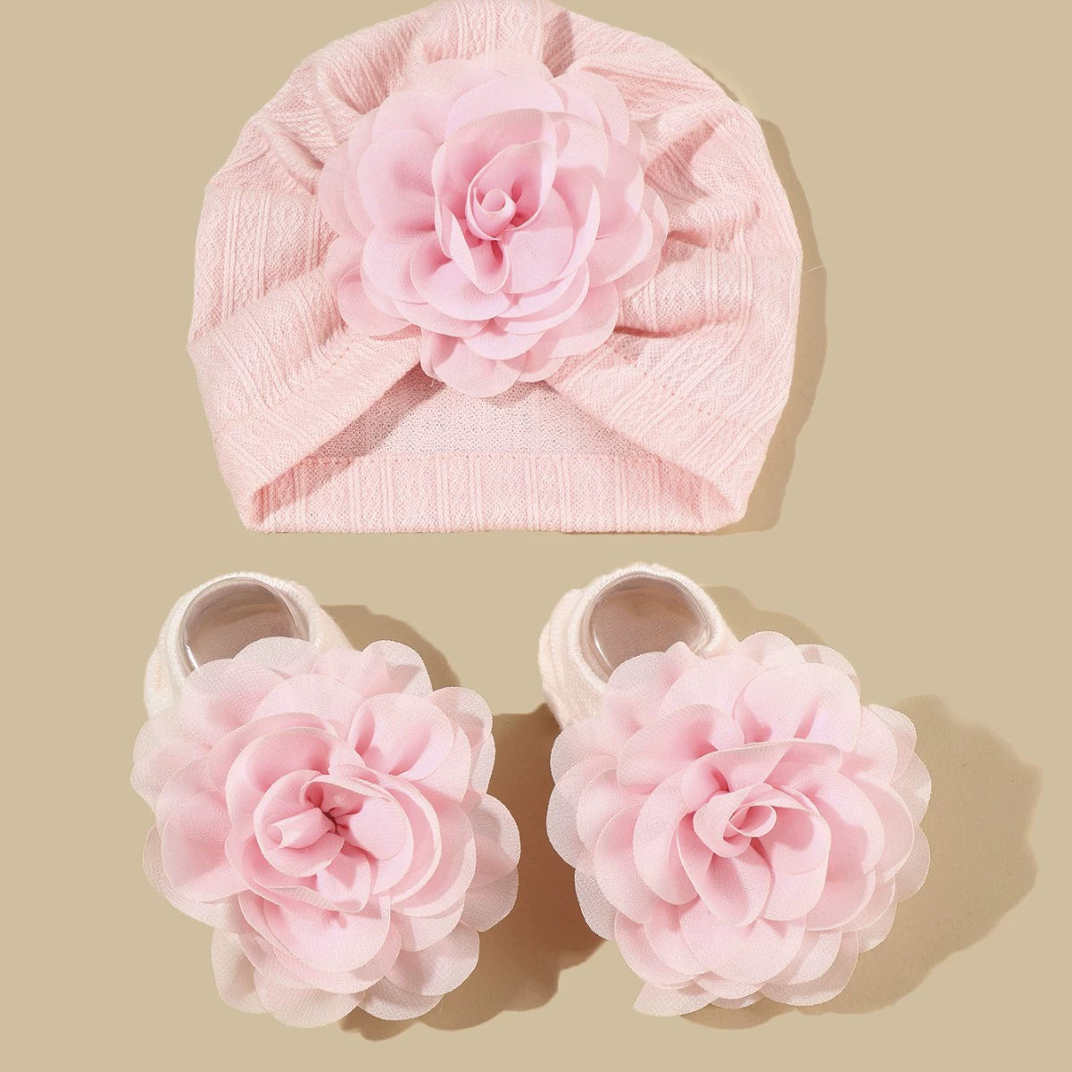 Set Cappellino + Scarpette Fiore – Elegance (0-6 mesi)
