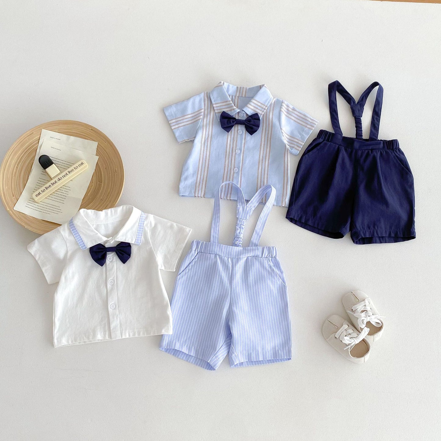 Completo estivo Elegante Bambino salopette e camicia