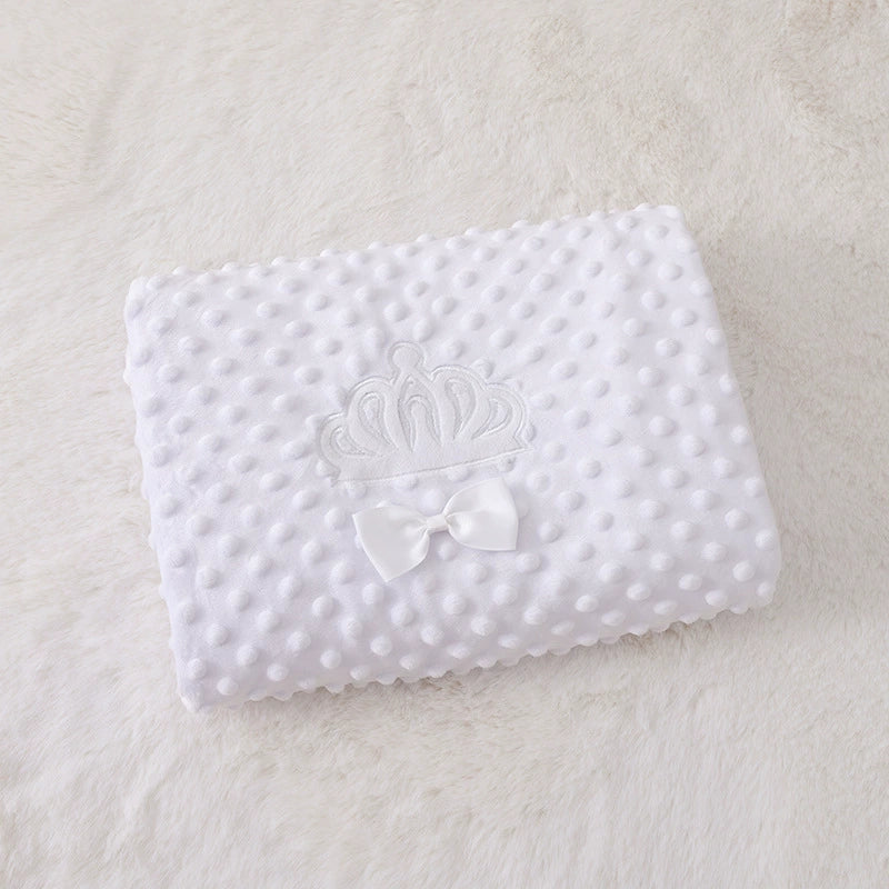 Copertina Neonato/a con Corona e Fiocco – Morbida e Calda