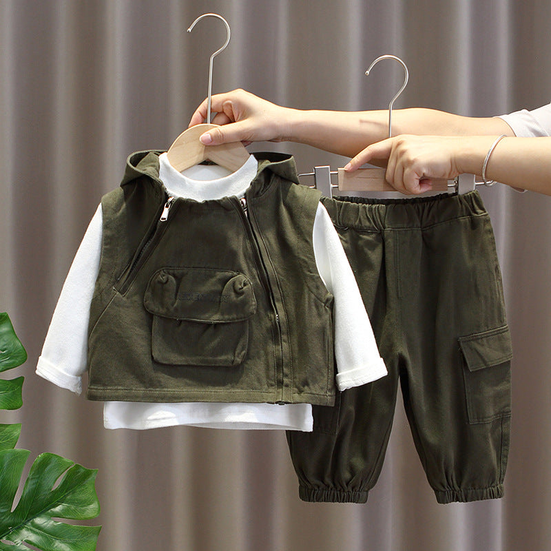 Completo bimbo casual 3 pezzi con gilet verde militare