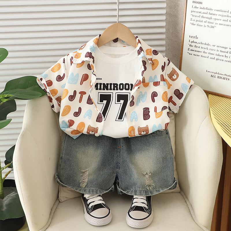 Completo Estivo Bimbo 3 Pezzi: Camicia Fantasia + T-Shirt + Shorts in Jeans