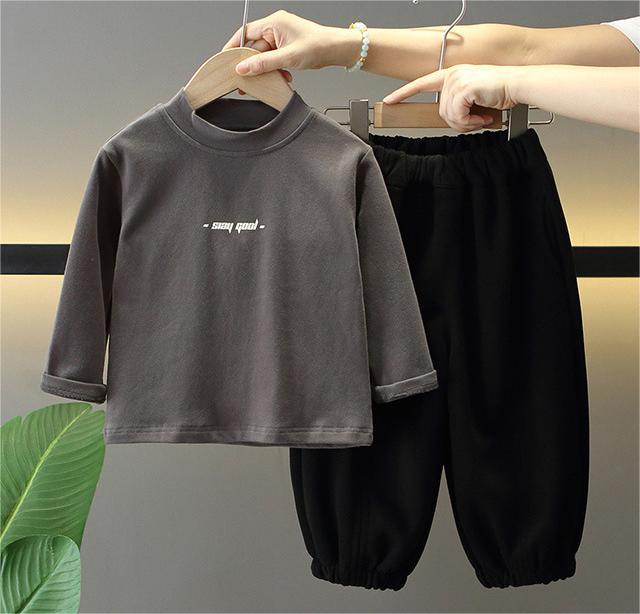 Completo bimbo 3  pezzi con gilet in ecopelle e pantaloni – Varianti nero e marrone