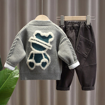 Completo maglia con orsetto ricamato + pantaloni – 2 varianti