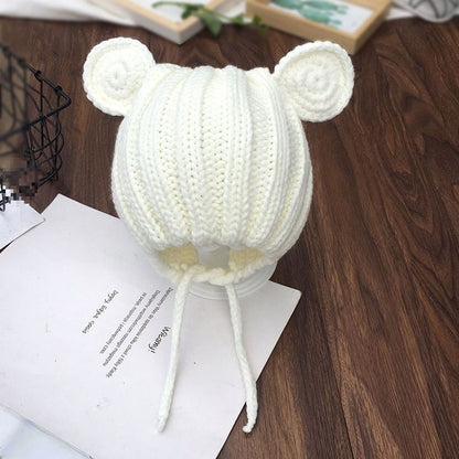 Cappellino Neonato/a Neutro Invernale a Maglia con Orecchie – Disponibile in Vari Colori