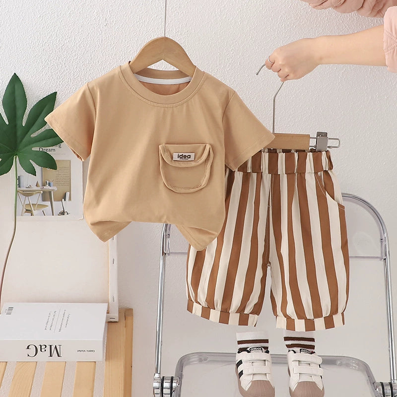 Completo Estivo per Bambini – Stile e Comfort per Ogni Avventura