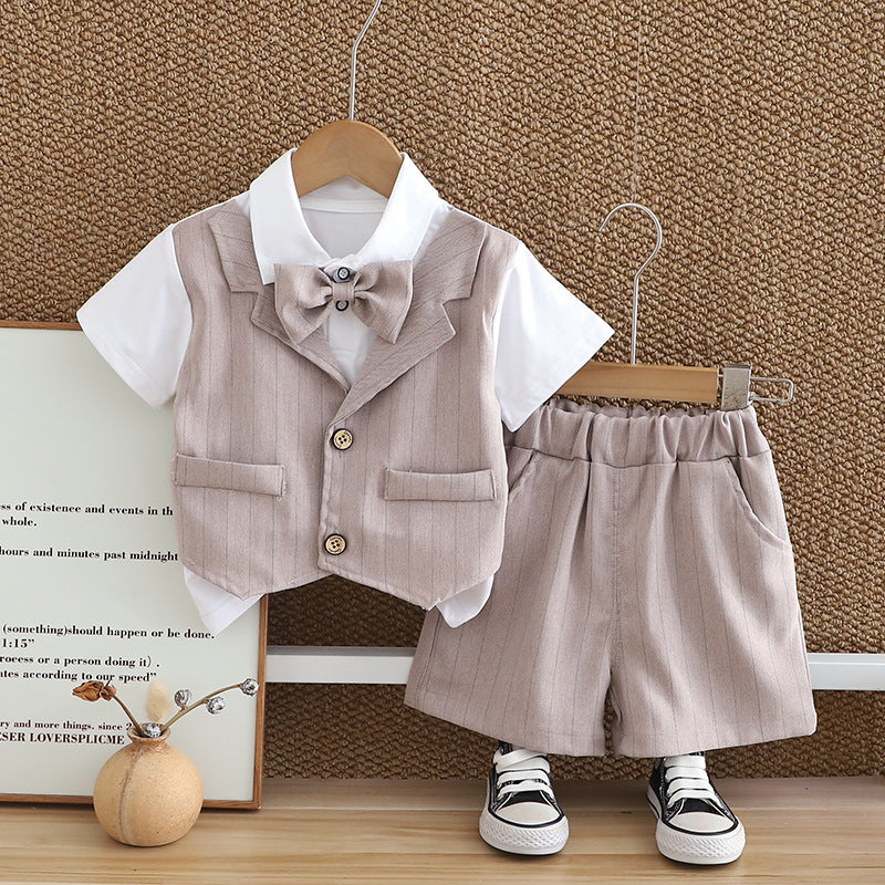 Completo Elegante Estivo Bimbo  Camicia, Gilet, Papillon e Pantaloncini