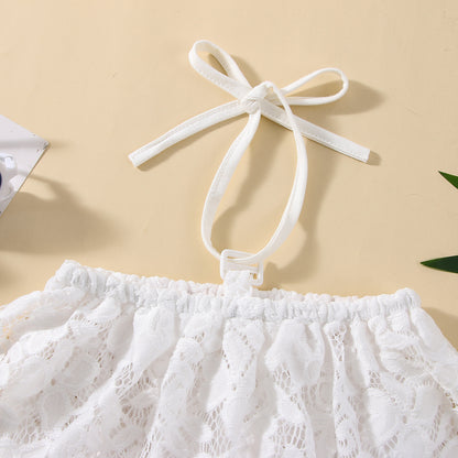 Completo estivo bambina con top in pizzo e shorts in denim