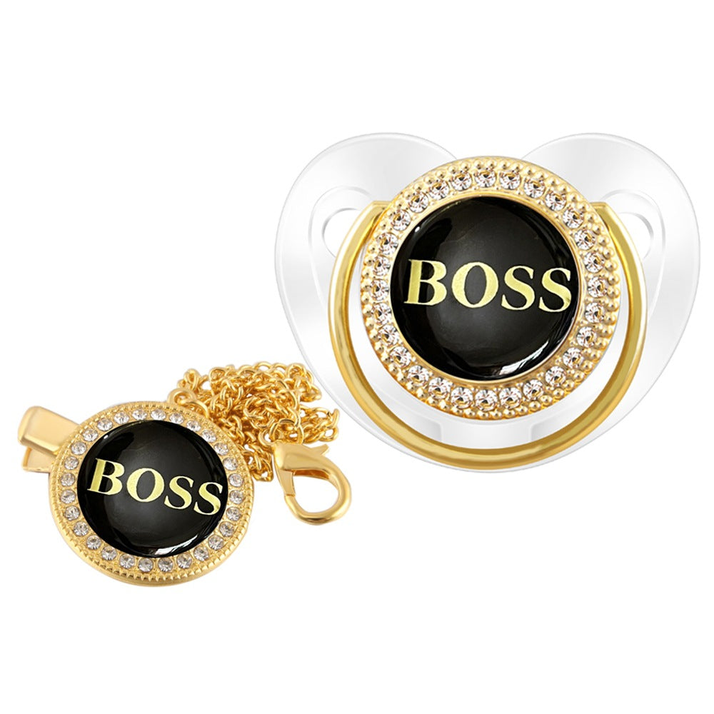 Set Ciuccio con Catenella “BOSS” – Design Elegante con Strass oro