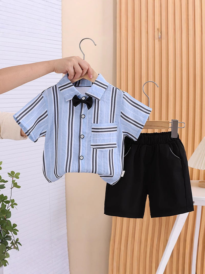 Completo estivo bambino con camicia a righe e pantaloncini neri - con papillon