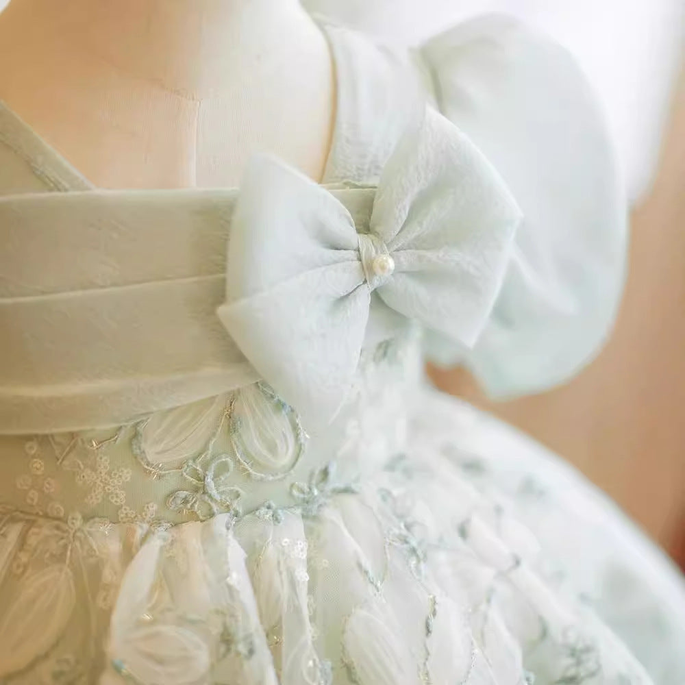 Abito Cerimonia Bimba Verde Salvia con Ricami e Fiocco