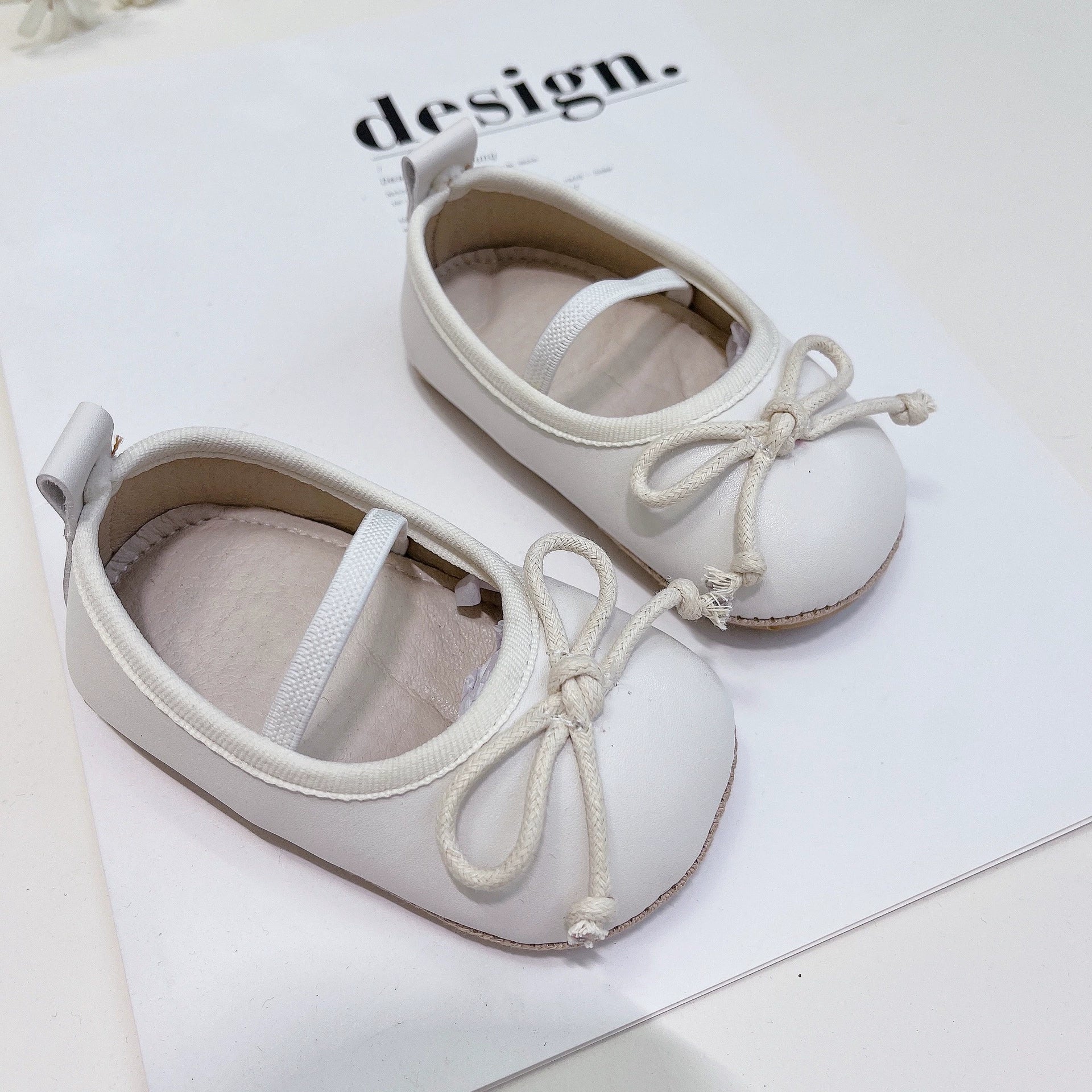 Ballerine Baby in Ecopelle con Fiocco in Corda – Morbide e Antiscivolo