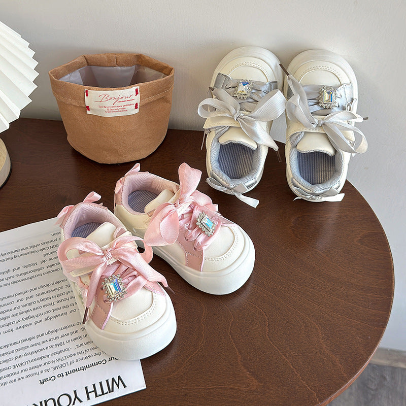 Sneakers Eleganti per Bambina con Fiocco in Raso e Decorazione